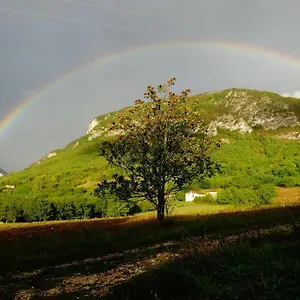 https://studio-cl-des-champs-au-pied-du-vercors.hotels-rhonealpes.com