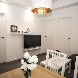 https://camp-nou-apartment-lhospitalet-de-llobregat.topbarcelonahotels.com